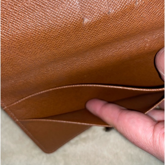 Monogram canvas Louis Vuitton wallet - Picture 8 of 16